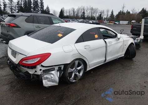2012 Mercedes-Benz Cls 550 z USA, uszkodzony, nr VIN WDDLJ7DB4CA056834